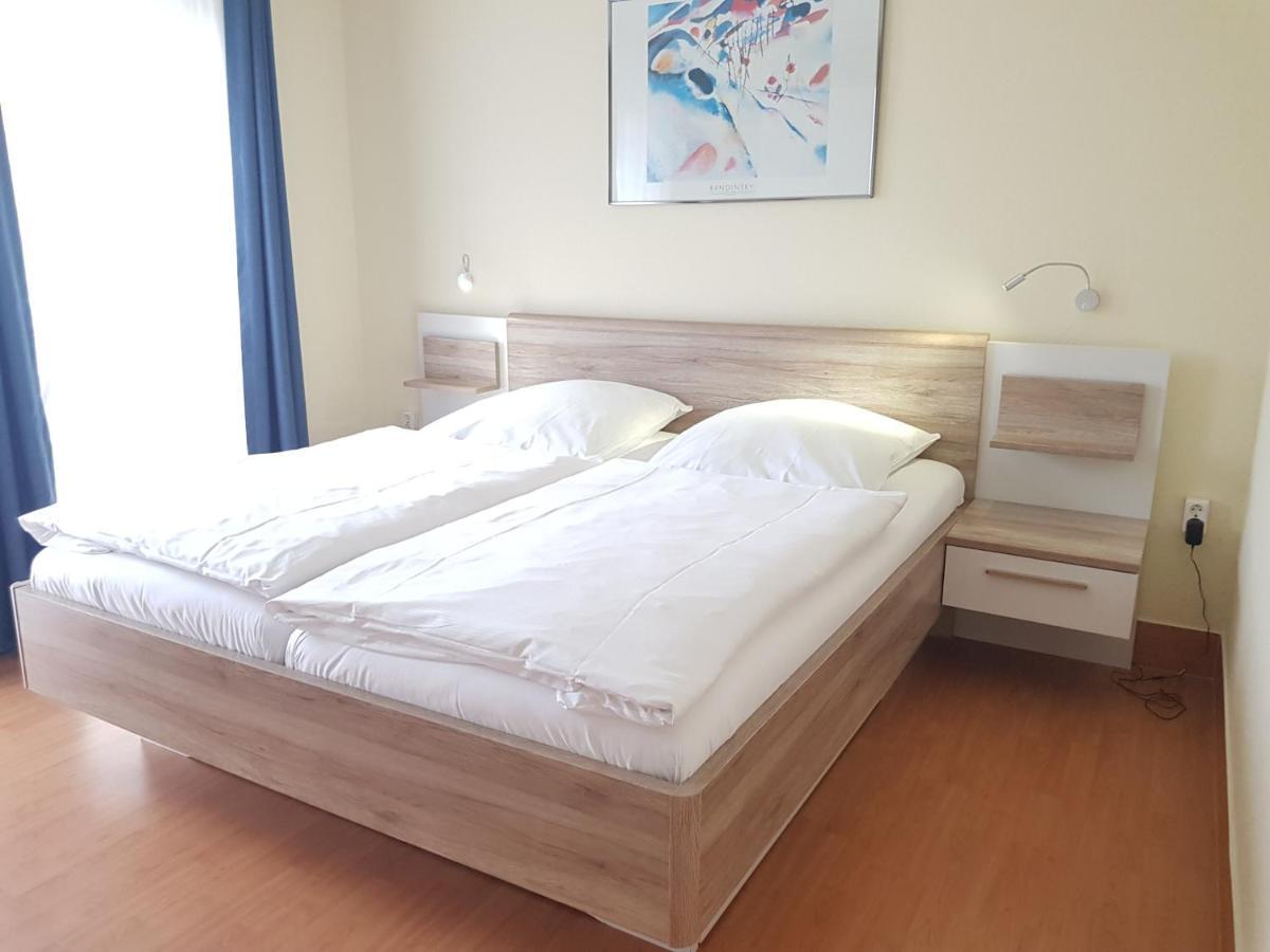 Ferienwohnung 5 Im Strandhaus Lobbe Luaran gambar