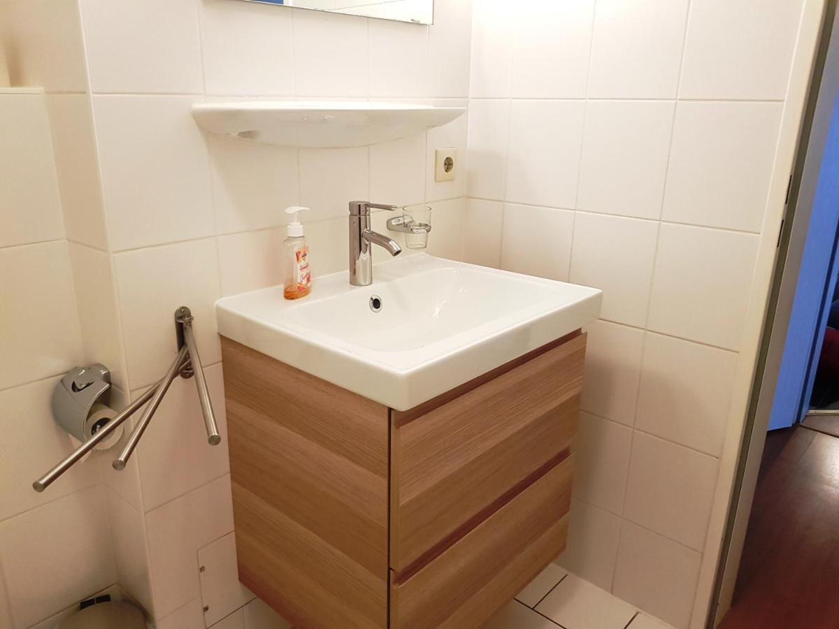 Ferienwohnung 5 Im Strandhaus Lobbe Luaran gambar