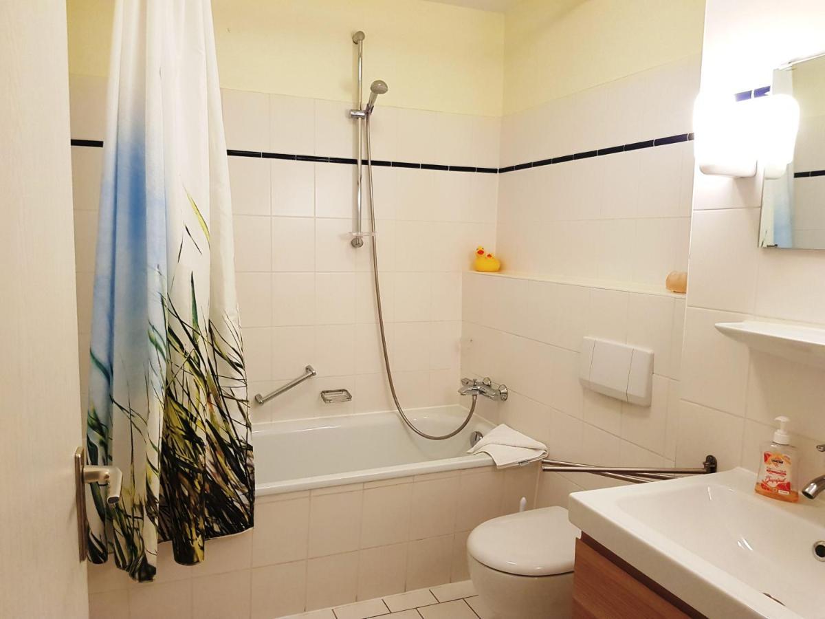 Ferienwohnung 5 Im Strandhaus Lobbe Luaran gambar